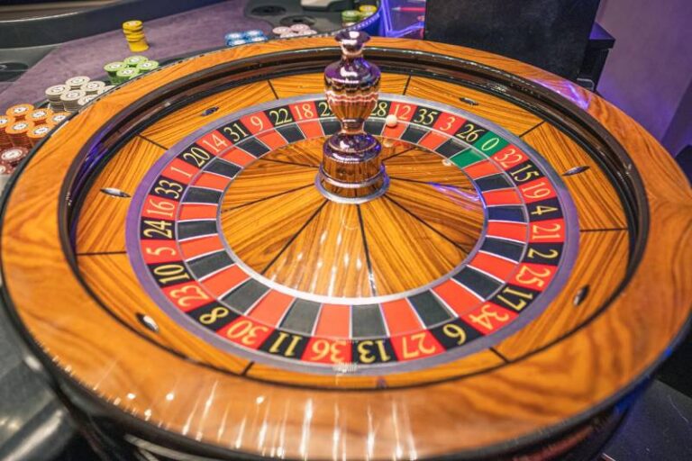 Cách Chơi Roulette Luôn Thắng Với Chiến Lược Ẩn